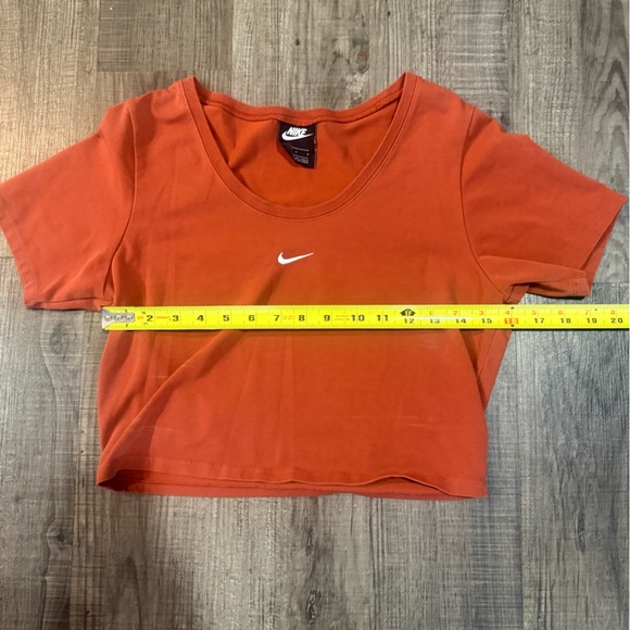 Nike Women's Vibrant Orange Crop Top - Picture 3 of 4